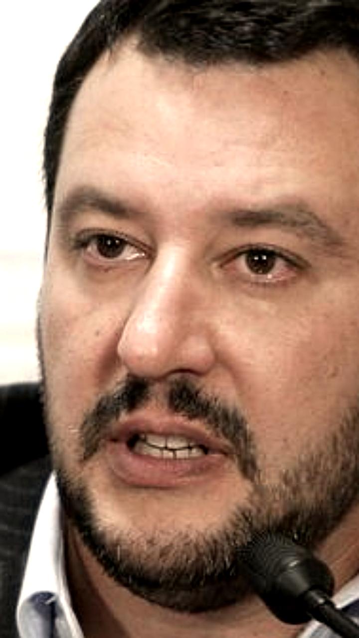 Вице-премьер Италии: Санкции против России негативно сказались на экономике Европы