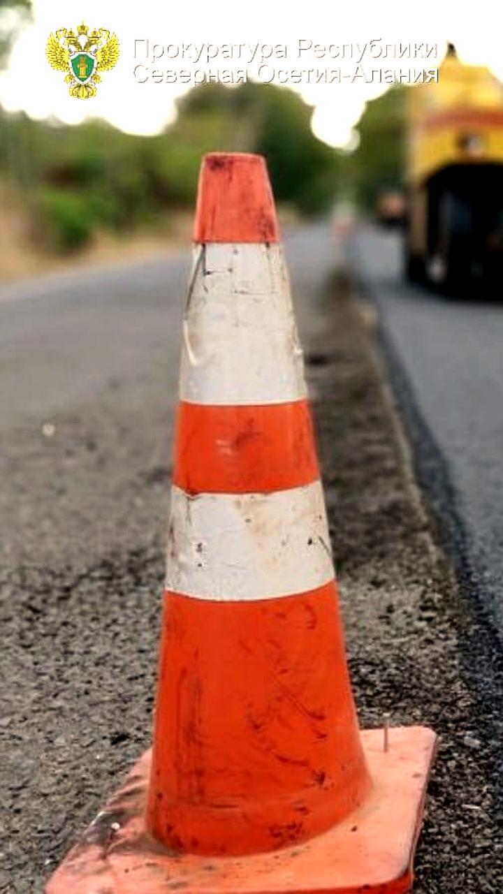 Прокуратура проверяет качество дорожных работ в Саратове и Владикавказе