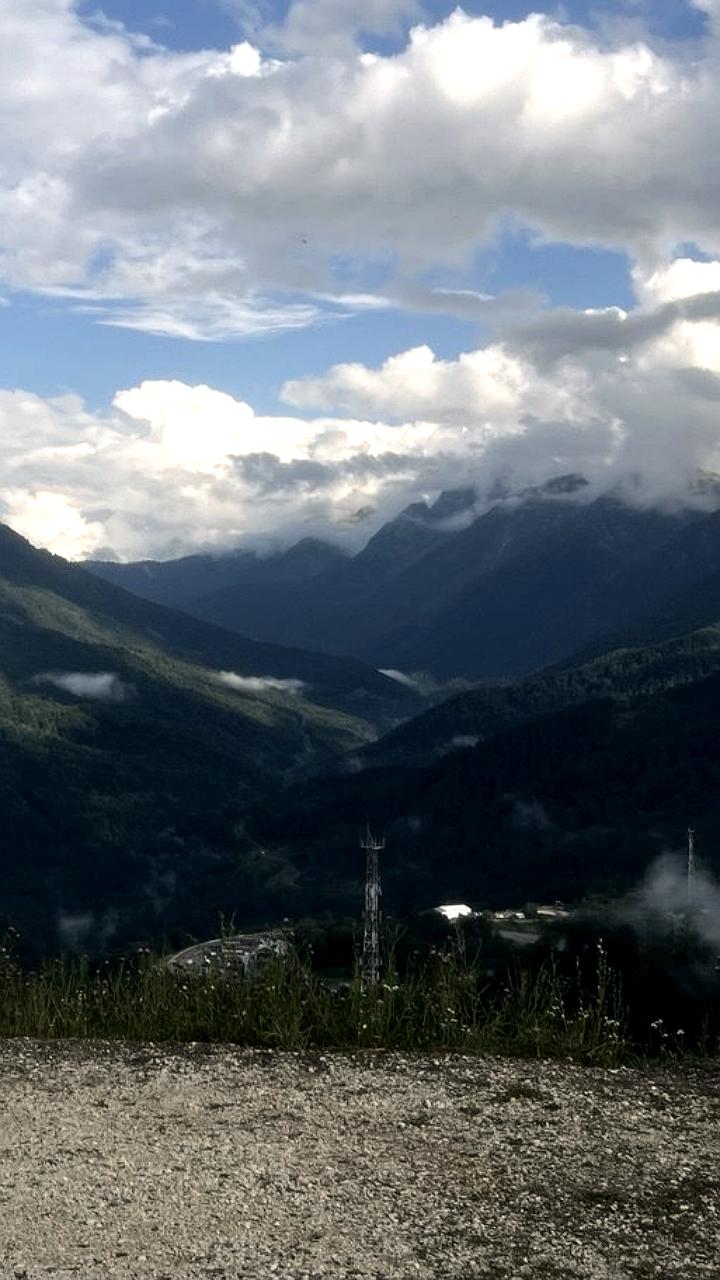 Курорт Роза Хутор переносит открытие зимнего сезона на 29 декабря из-за теплой погоды