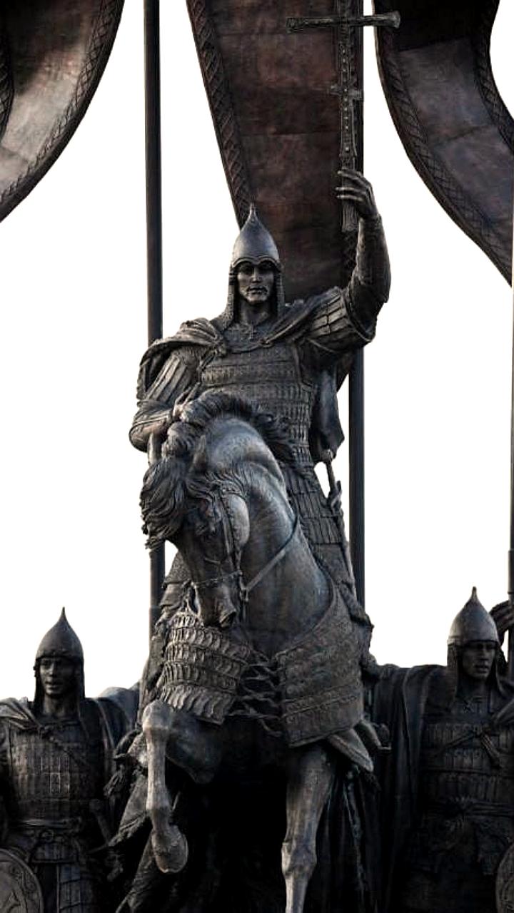 Авторы памятника Александру Невскому получили премию правительства РФ