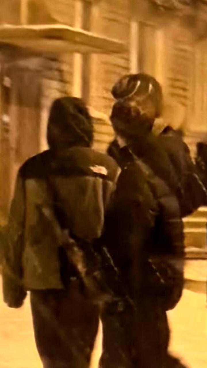 Полиция Архангельска призывает к ответственности подростков, взрывающих петарды у жилых домов