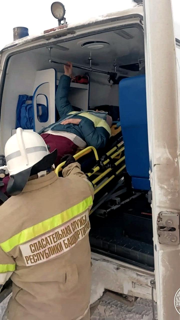 Три человека пострадали в ДТП с легковыми автомобилями в Башкирии и Ярославле