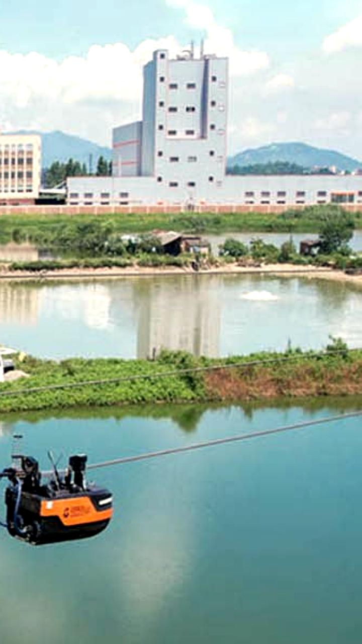 Китайский робот успешно тестируется для нанесения изоляции на провода ЛЭП