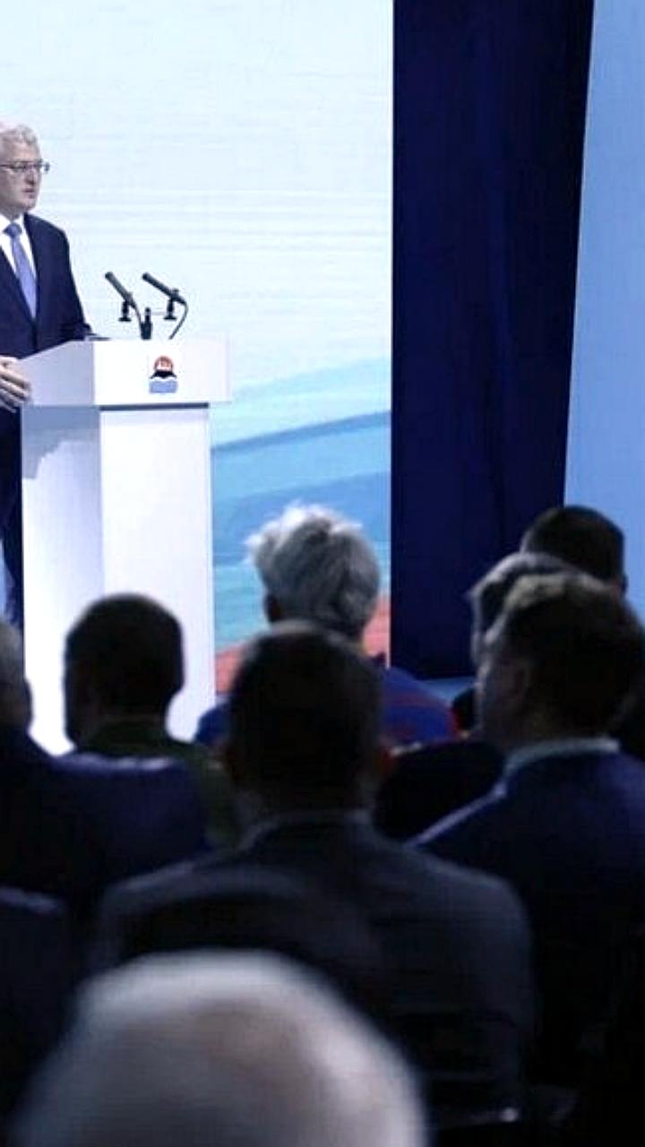 Начало строительства второй очереди Камчатской краевой больницы с целью улучшения здравоохранения