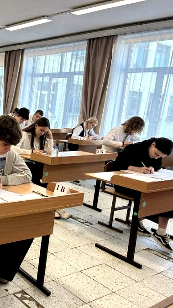 99,5% орловских одиннадцатиклассников успешно написали итоговое сочинение