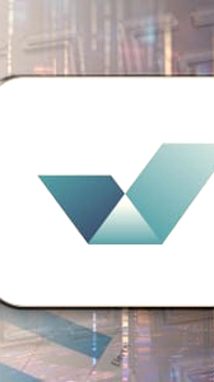 Заключение сделки по продаже делового квартала Серебряный фонтан в Москве