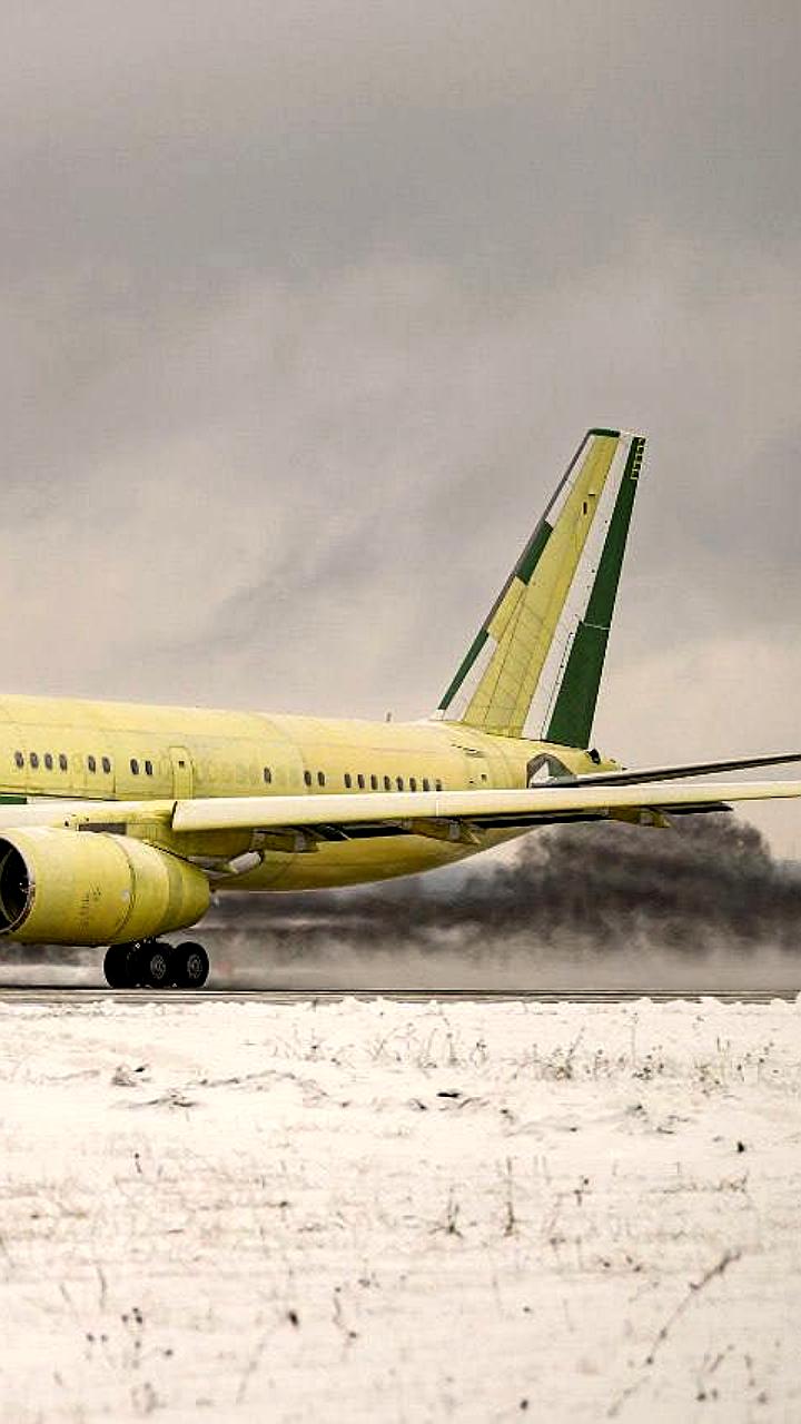 Первый полёт новых российских самолётов Ил 114-300 и Ту 214