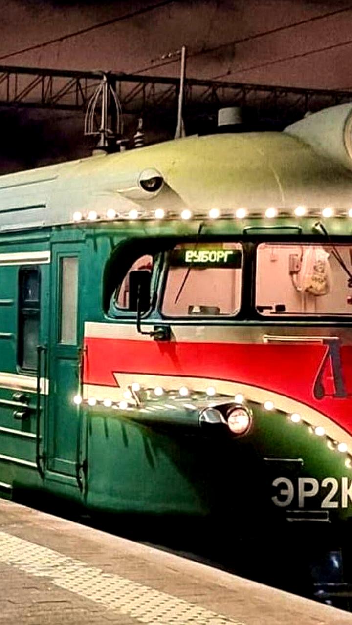 Ретропоезд Лахта начнет предновогодние рейсы в Гатчину 27 декабря