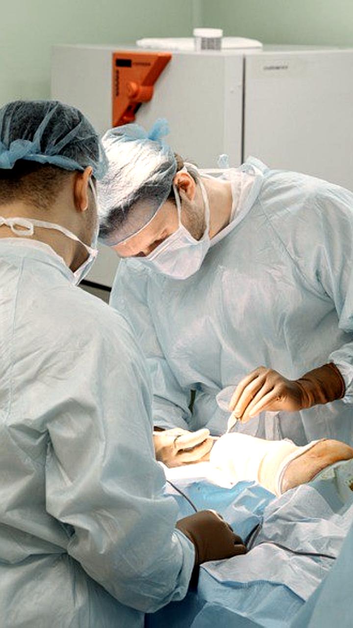 В России успешно проведены операции по вживлению протезов в костную ткань