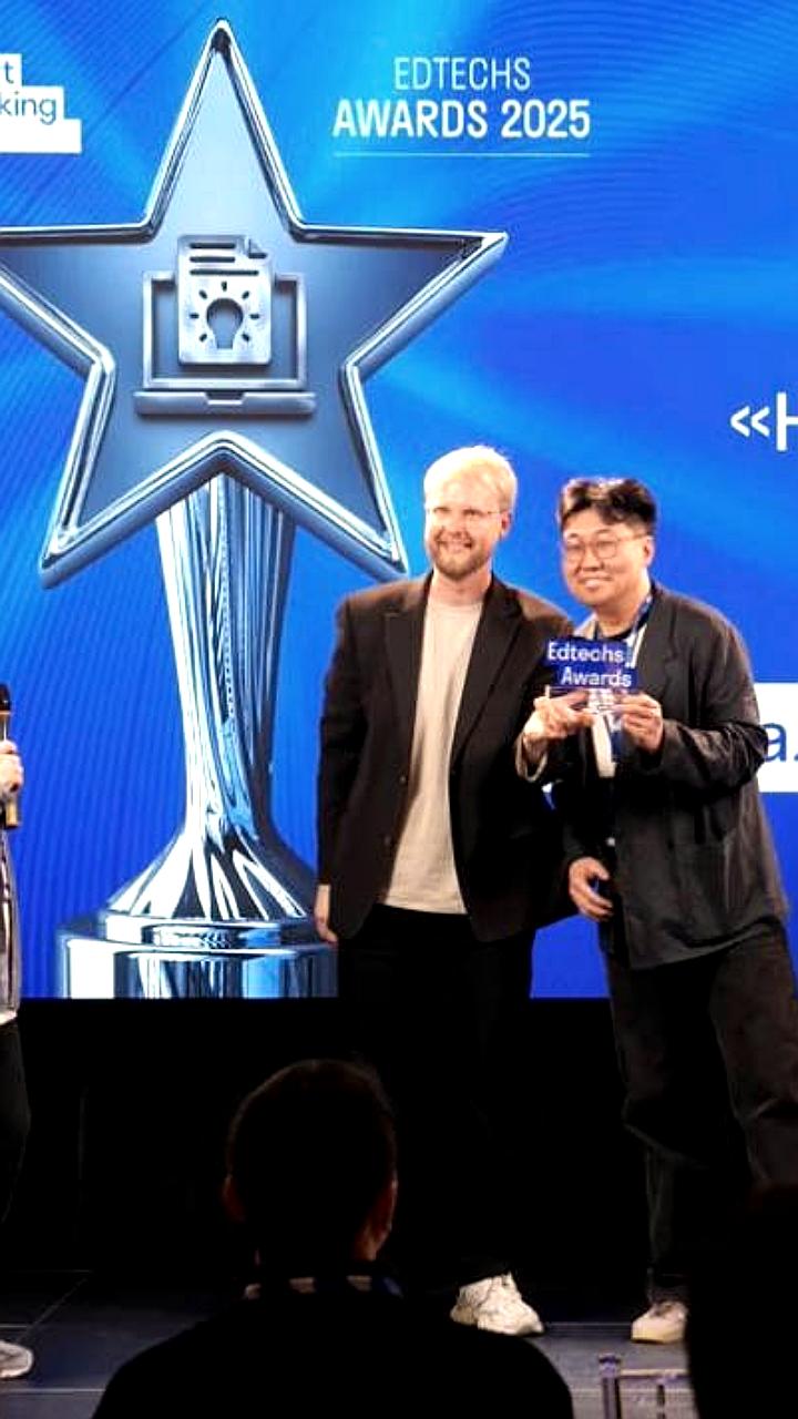 Онлайн школы 100балльный репетитор и Яндекс Практикум отмечены на Edtechs Awards 2025