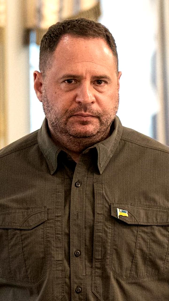 НАБУ расследует коррупцию в энергетике с участием Тимура Миндича и Андрея Ермака