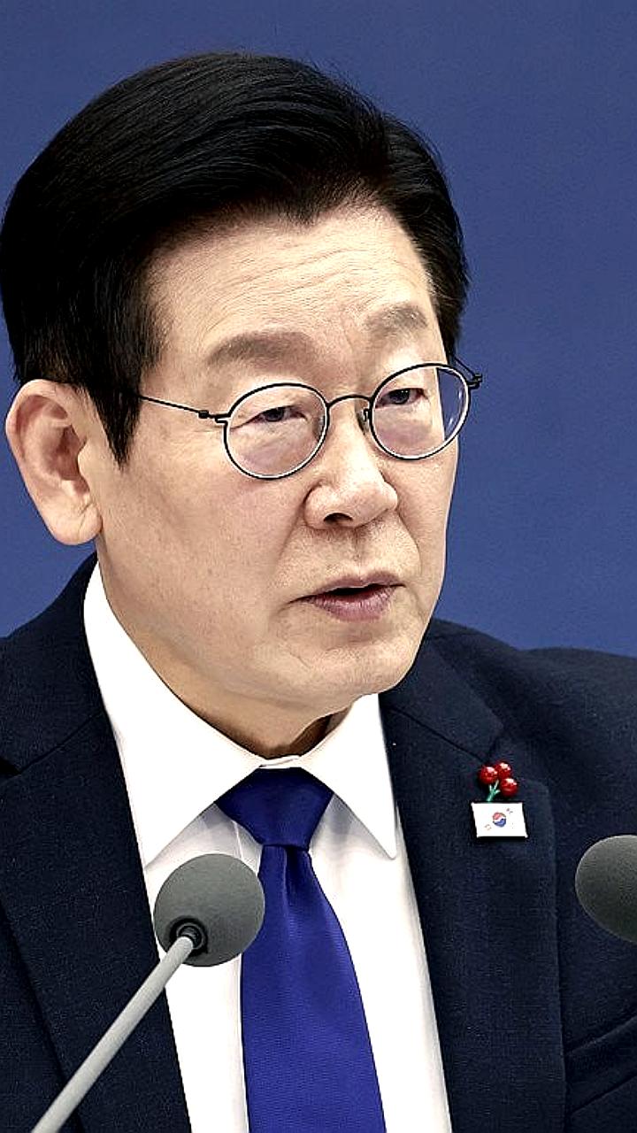 Президент Южной Кореи Ли Чжэ Мён предложил включить лечение облысения в систему медицинской страховки