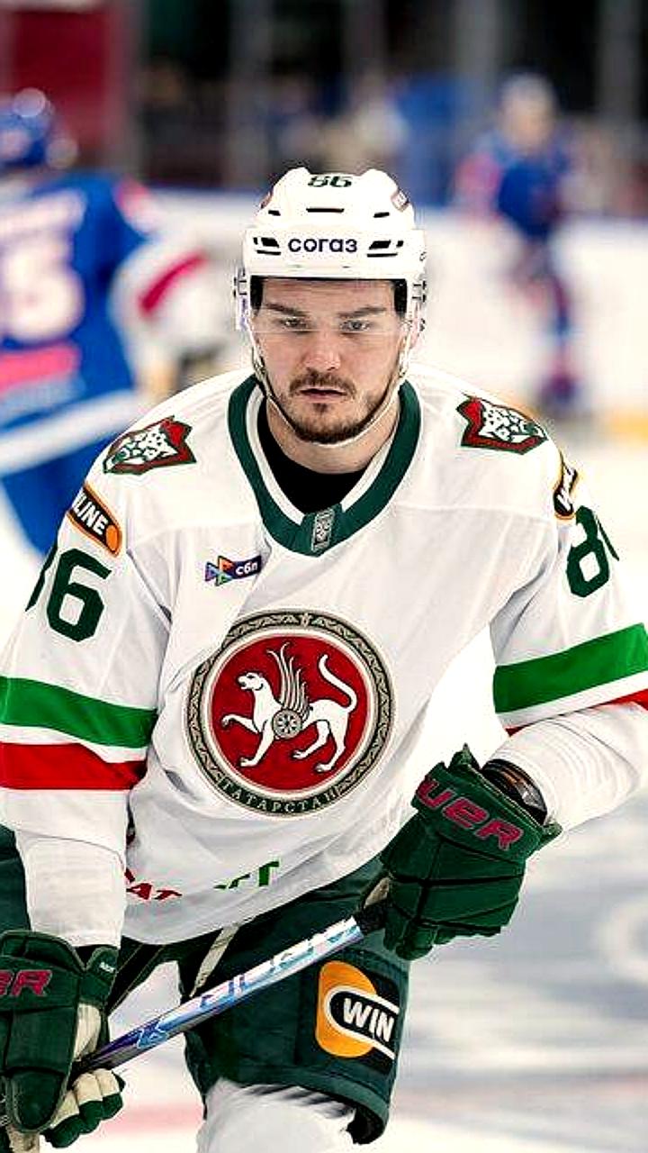 Ак Барс уступает СКА в матче КХЛ в Санкт-Петербурге