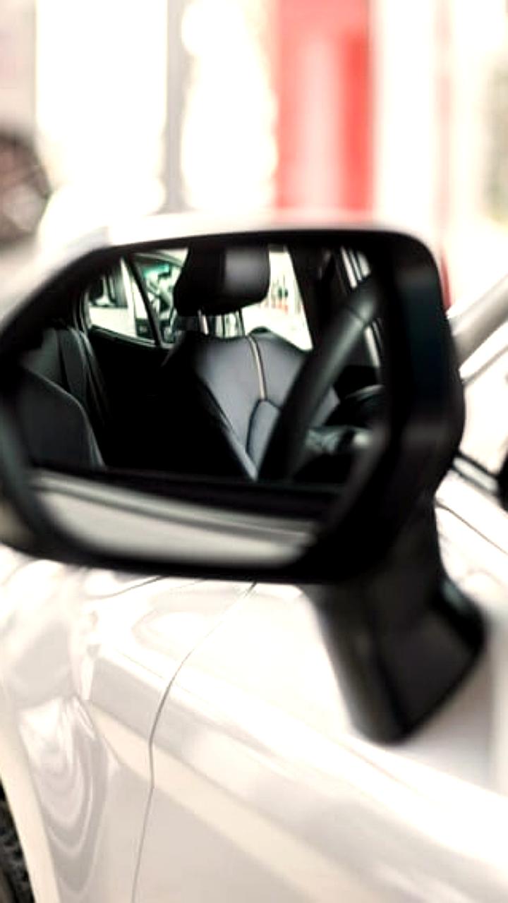 Продажи подержанных автомобилей в России выросли на 12,2% в ноябре 2025 года