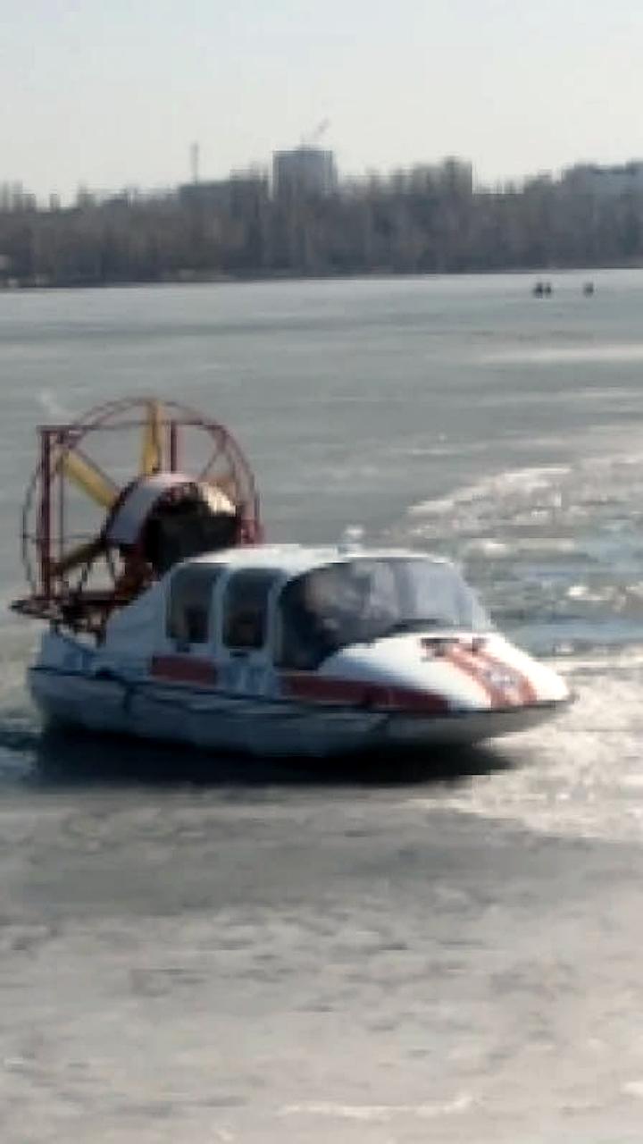 Спасение рыбаков под Саратовом и в Кирилловском округе: МЧС напоминает о безопасности на льду