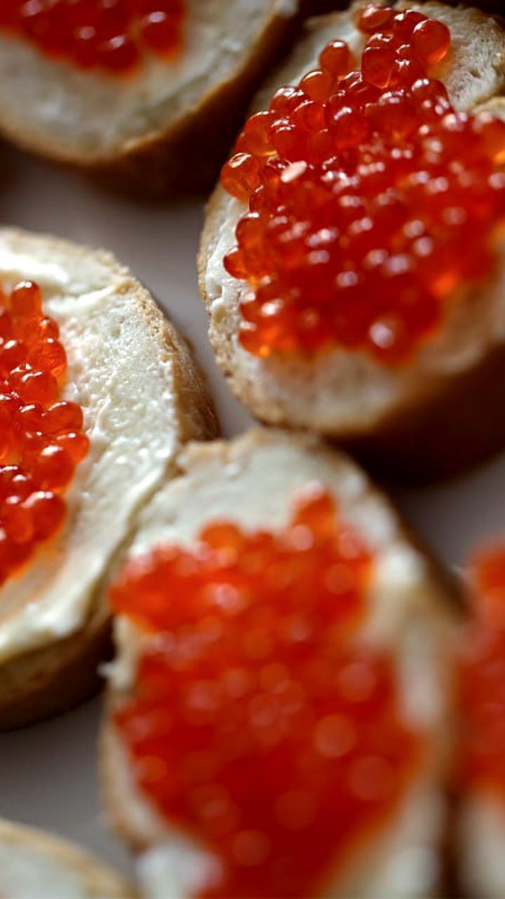 МВД предупреждает о мошенничестве с продажей красной рыбы и икры