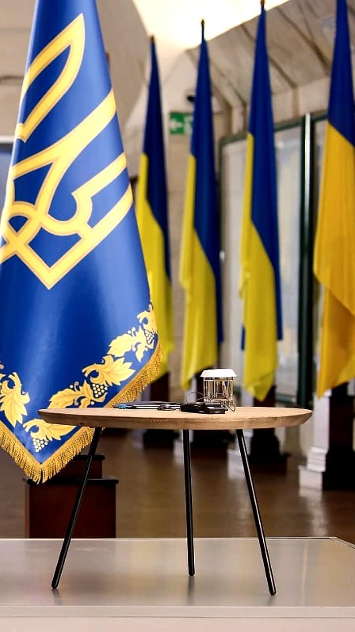 Андрей Ермак продолжает общаться с Зеленским после увольнения на фоне коррупционного скандала