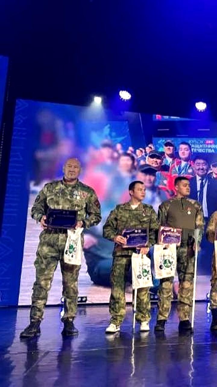 Ветераны Якутии стали лауреатами премии 'Герои нашего времени' на Кубке Защитников Отечества