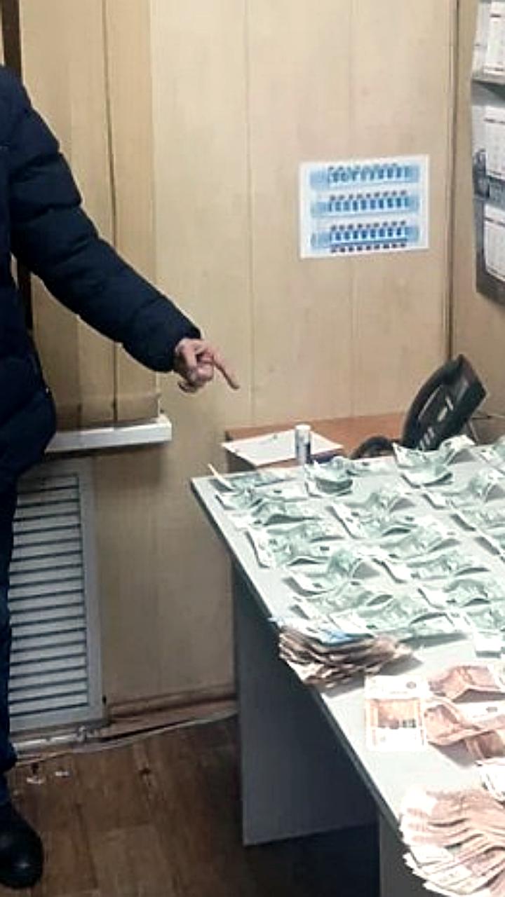 В Иркутске задержан подозреваемый в краже у пассажиров поезда, мошенники обманули жителей Йошкар-Олы