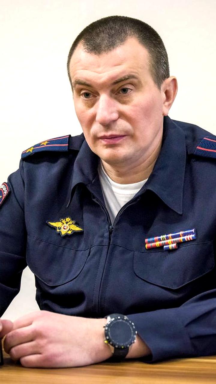 Увольнение начальника УМВД Челябинска: полковник Меньшенин заменен на Власова