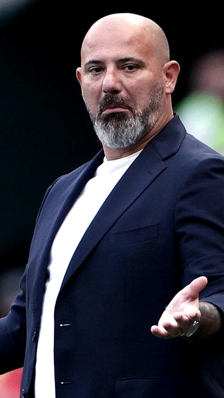 Деян Станкович подписывает контракт с Црвеной Звездой на 2,5 года