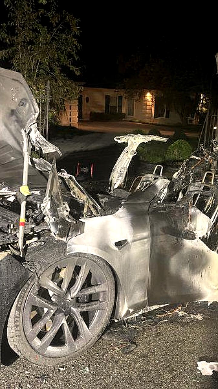 Исследование: более 15 смертей в США из-за дверей Tesla за последние 10 лет