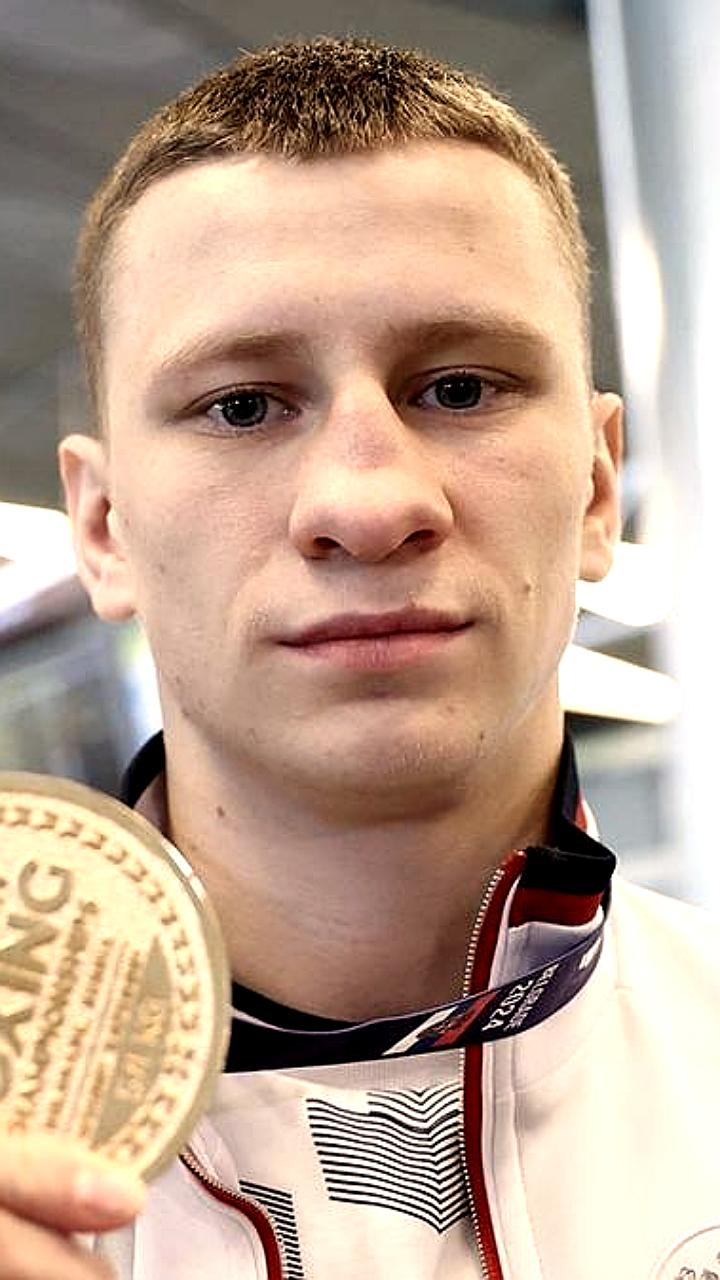 Семь жителей Феодосии осуждены за нападение на боксёра и его друга