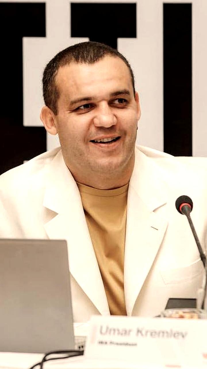 Умар Кремлев инвестирует в бьюти-сегмент через Asia Group