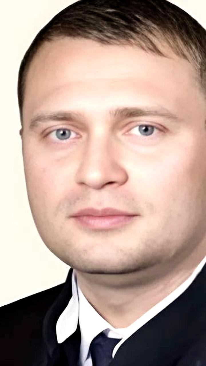 Экс-судью Артема Матету обвиняют в мошенничестве и хранении наркотиков