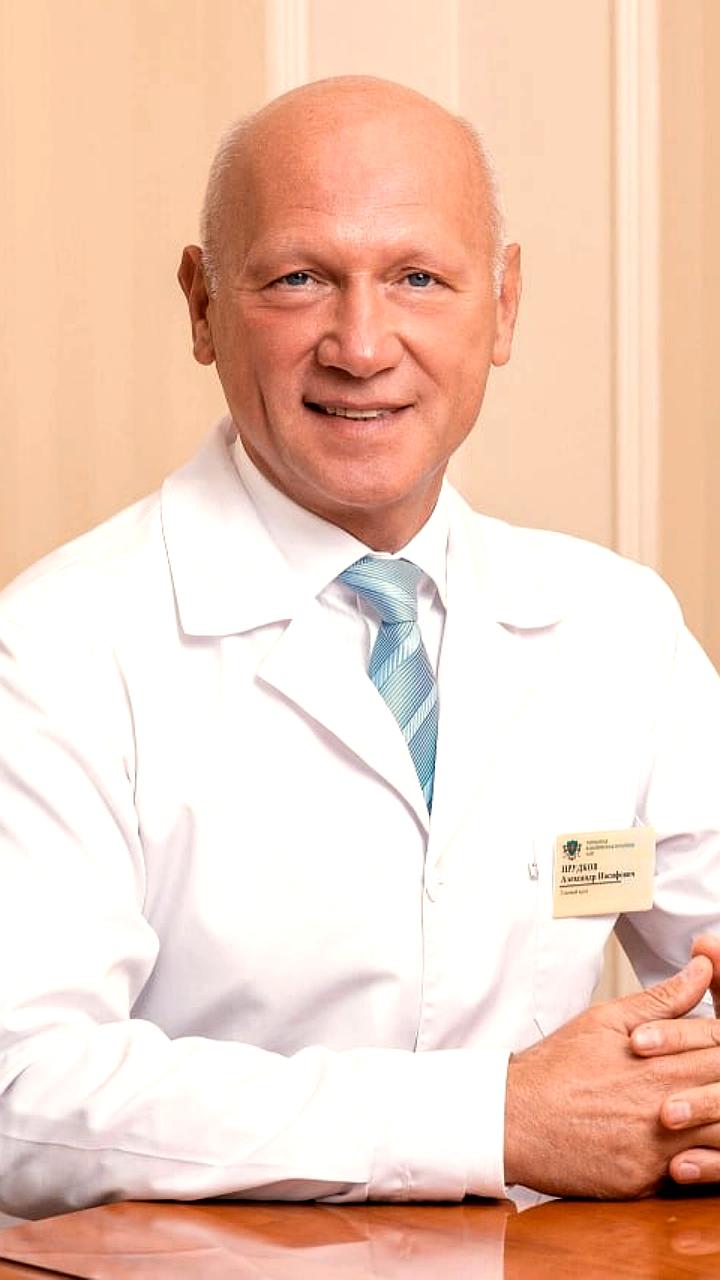 Главврач ГКБ 40 Александр Прудков уходит по собственному желанию на фоне вопросов Минздрава