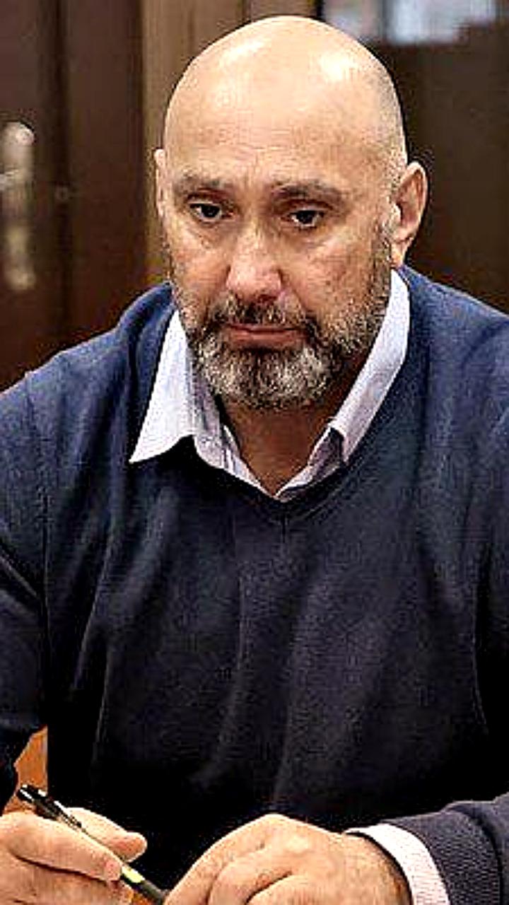 Суд принудительно вызывает экс-сотрудников ФСБ и МВД для повторного рассмотрения дел