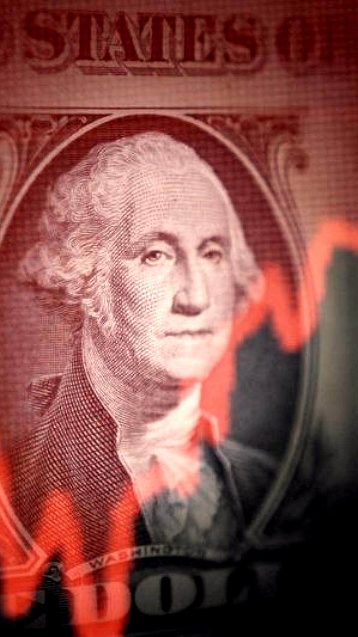 Прогнозы на 2025 год: доллар может ослабнуть на фоне снижения ставок ФРС