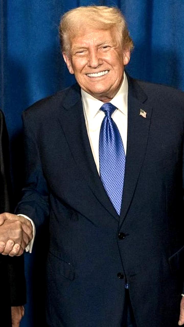 Токаев и Трамп обсудили ситуацию в Украине и пригласили на саммит G20