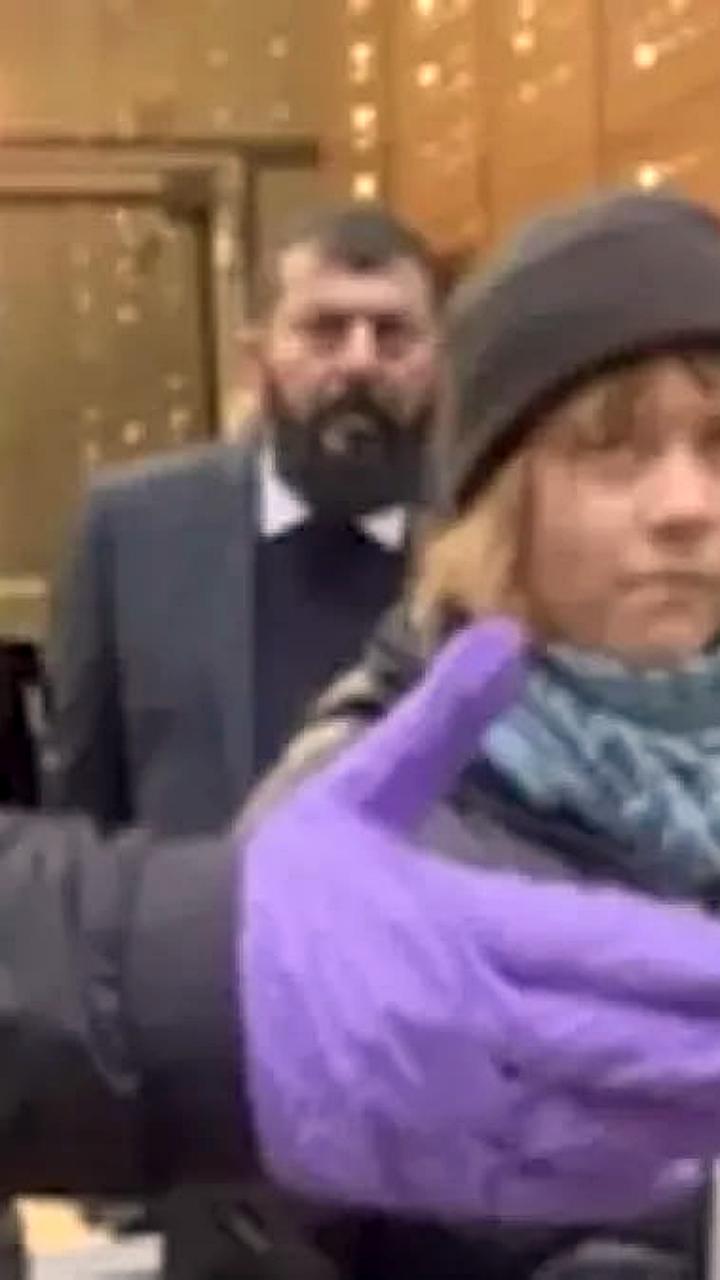 Грета Тунберг арестована в Лондоне во время акции в поддержку палестинских активистов