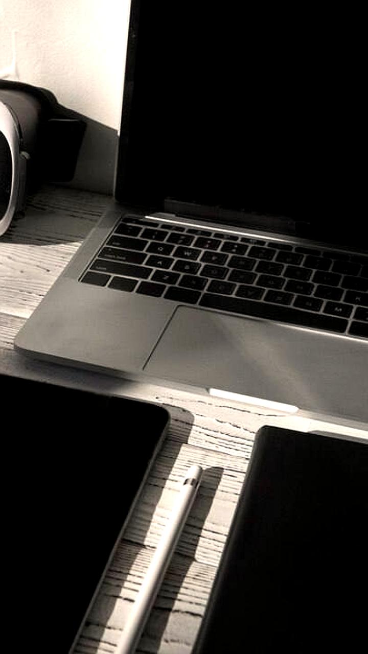 Определены победители премии 'Лучший гаджет 2025 года' по версии пользователей