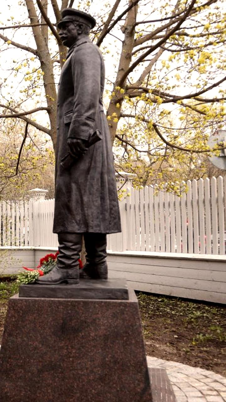 Суд признал контракт на установку памятника Сталину в Вологде недействительным