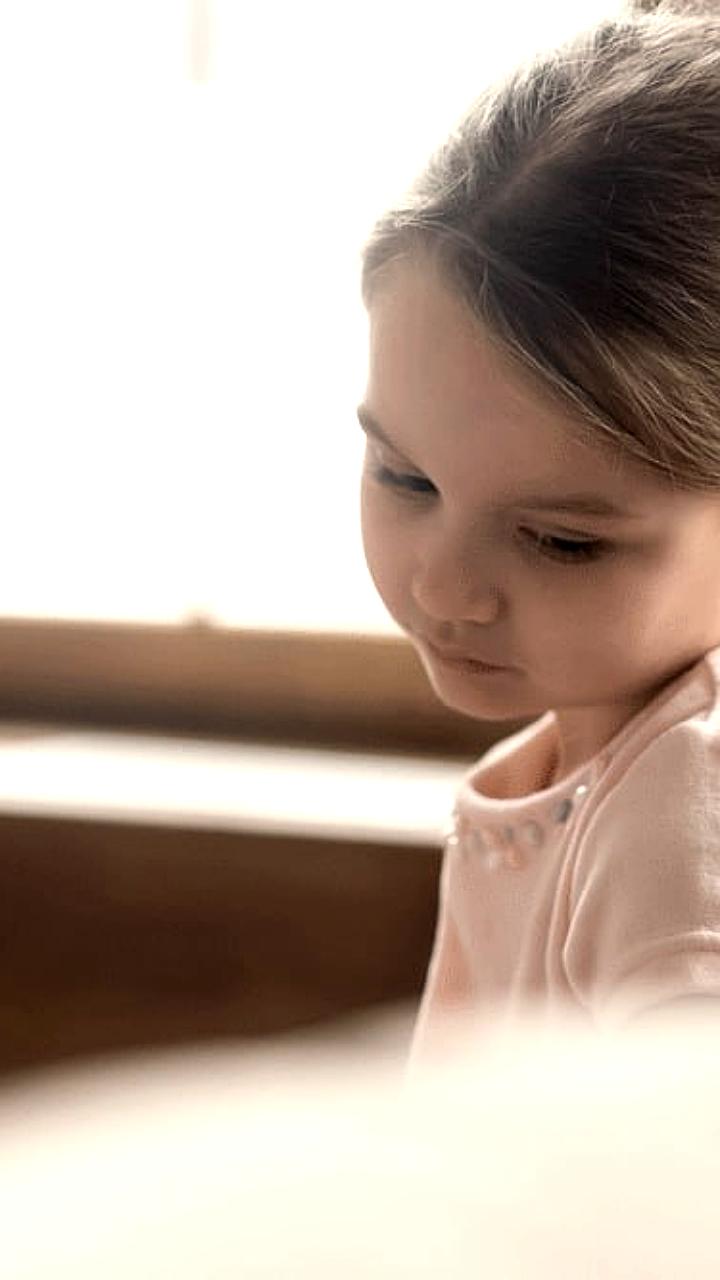 Рост обращений детей в Подмосковье на телефон доверия: тревога и депрессия