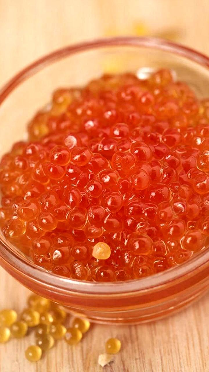 Роскачество обнаружило кишечную палочку в икре пяти торговых марок