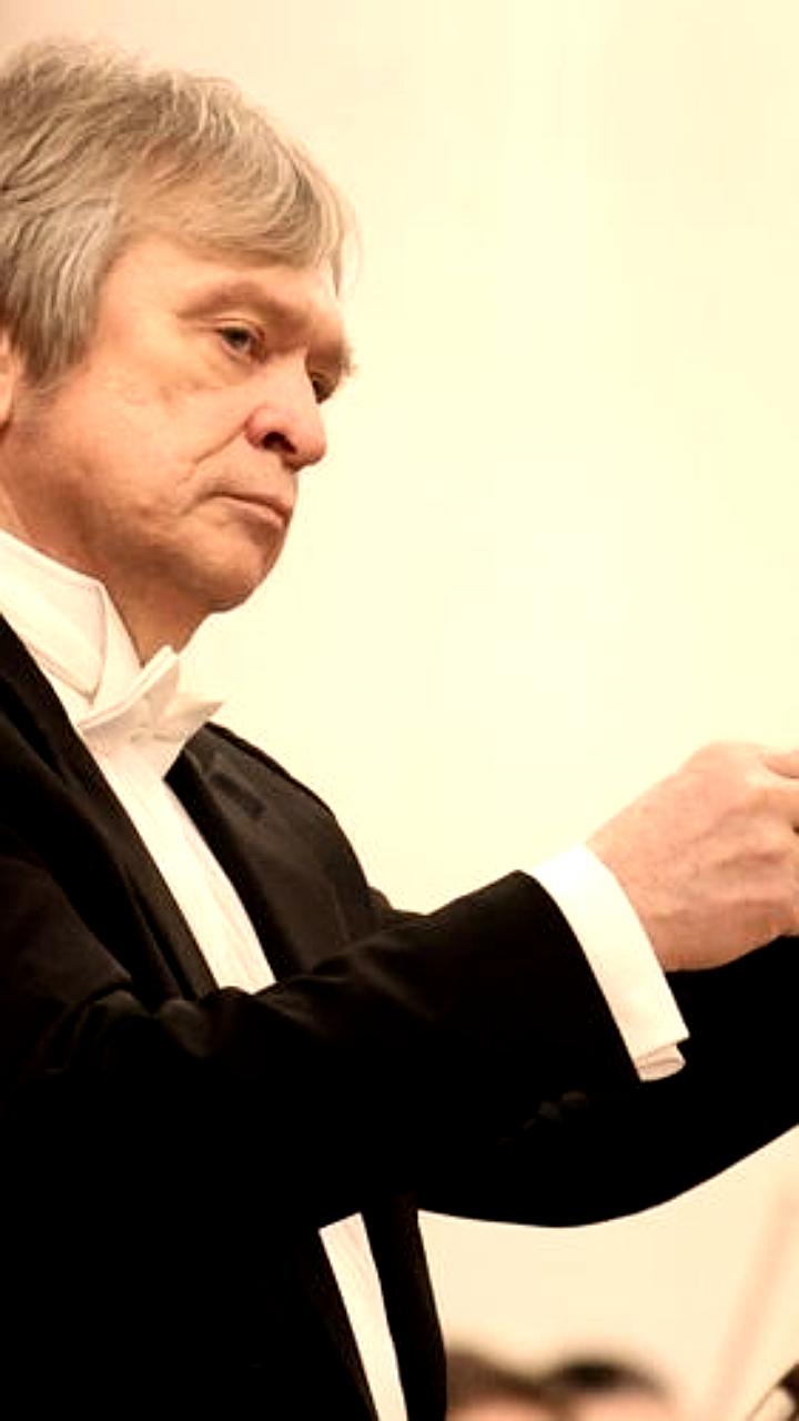 Фестиваль Площадь Искусств в Петербурге: Светлановский оркестр и концерт в метро