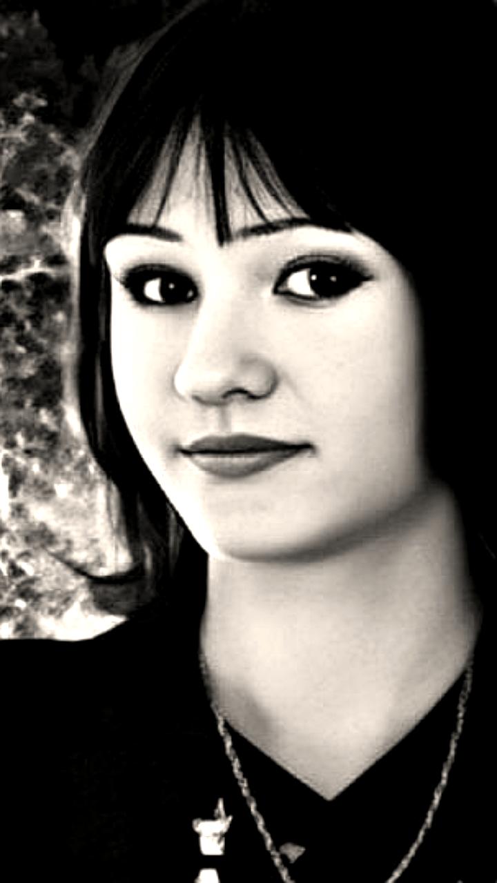 В Севастополе прошла церемония прощания с 15-летней Ариной Дроздовой, погибшей от ранения в результате атаки БПЛА