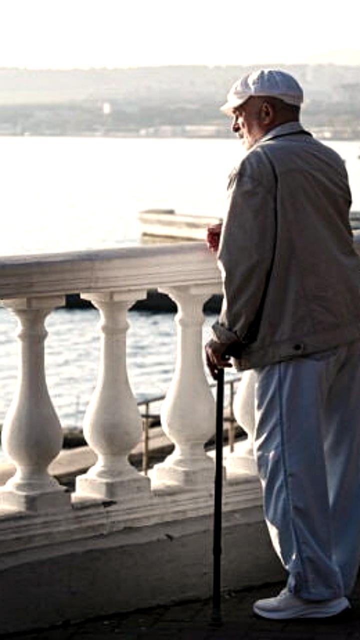 Средняя пенсия в России достигла 23 534 рублей с ростом на 20% за два года