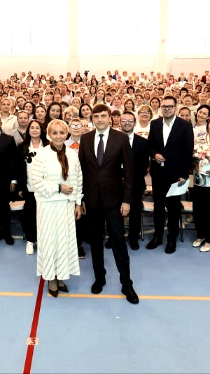 В ЕАО внедрят новую систему оплаты труда для работников образования с 2026 года