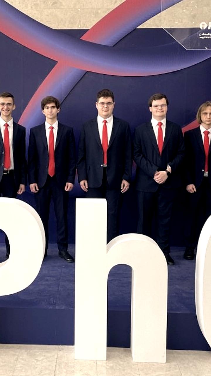 Дмитрий Чернышенко обсудил итоги международных олимпиад и празднование юбилея Жириновского