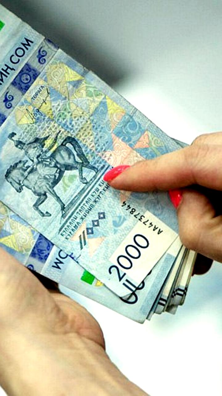 Зарплаты учителей и медиков в Кыргызстане вырастут в два раза с 1 апреля 2026 года