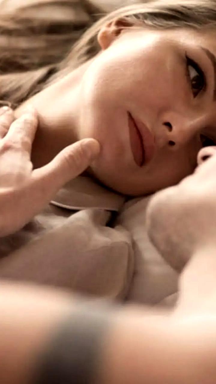 Американцы ищут физическую близость для снятия стресса в праздничный сезон