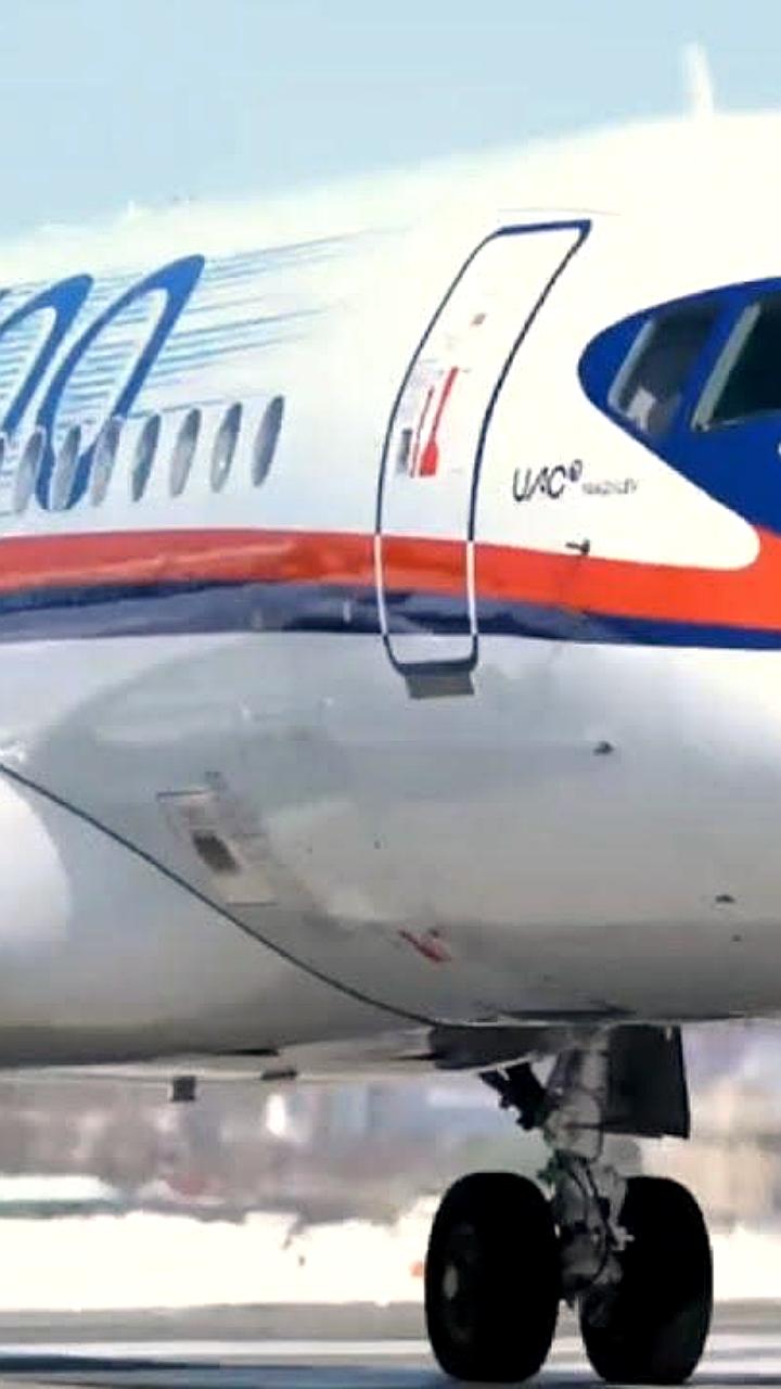 Ростех планирует передать 12 импортозамещенных самолетов SJ 100 авиакомпаниям в 2026 году