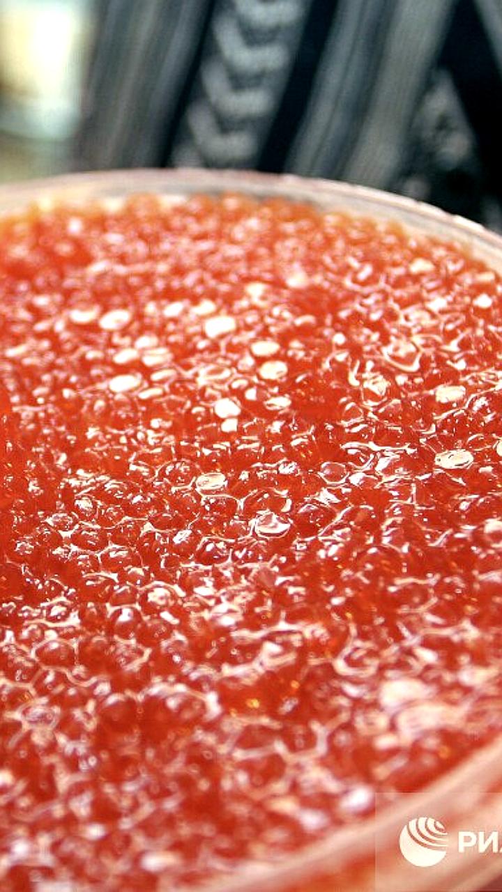 Диетологи рекомендуют ограничить потребление красной икры до 30 граммов в день