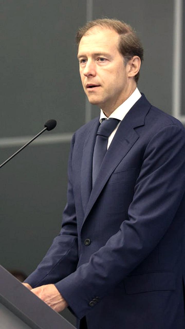 Доля торговли России с дружественными странами достигла 80% по данным Дениса Мантурова