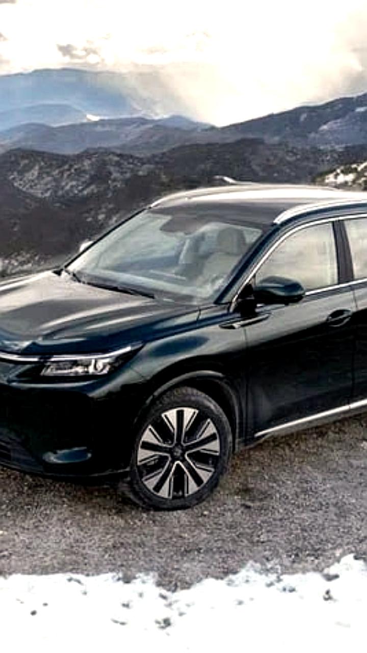 Evolute i Space AWD: Полноприводный гибридный кроссовер поступит в продажу в России в 2026 году