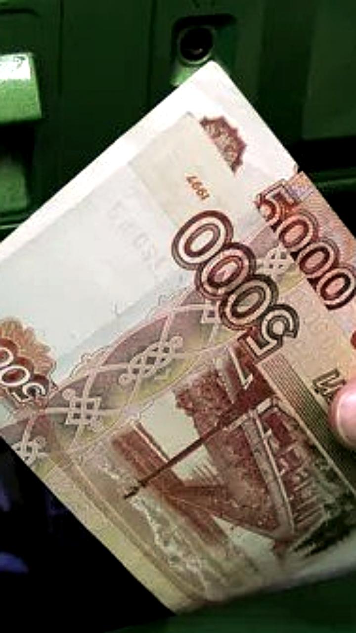 Глава комитета Госдумы предлагает варианты использования 13-й зарплаты